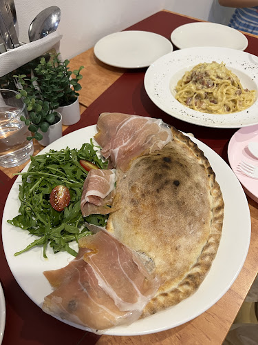 Maggiano - Hospitality and gastronomy