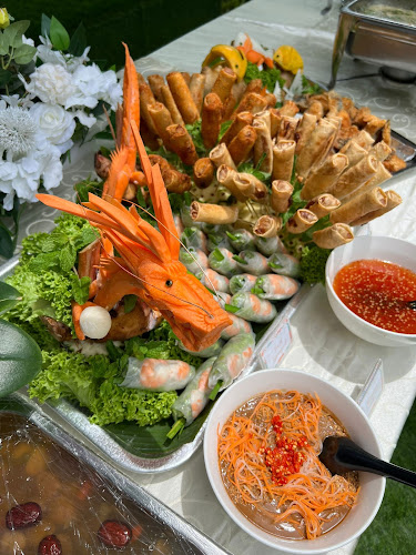 Lucky Saigon Café - Hospitality and gastronomy