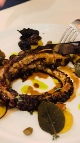 Opinii despre Alati Divine Greek Cuisine în Singapore - Hospitality and gastronomy