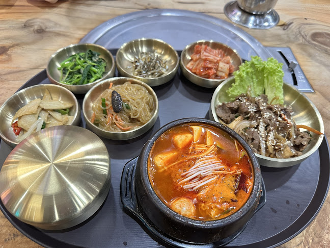 1 Pasir Ris Cl 303, #01-302 to 303 E!Avenue, 519599