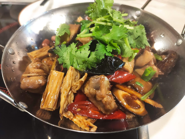 198 Geylang Rd, #02-04, Singapore 389263