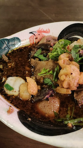 110 Mackenzie Rd, Singapore 228708