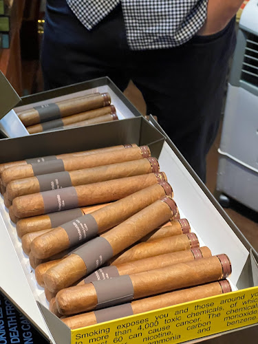 207 River Valley Rd, Singapore 238275