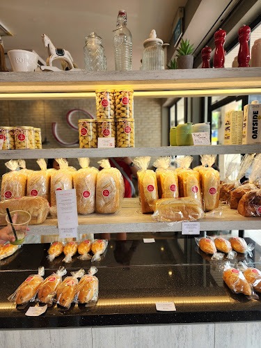 Comentarii opinii despre The Royals Cafe (Siglap)