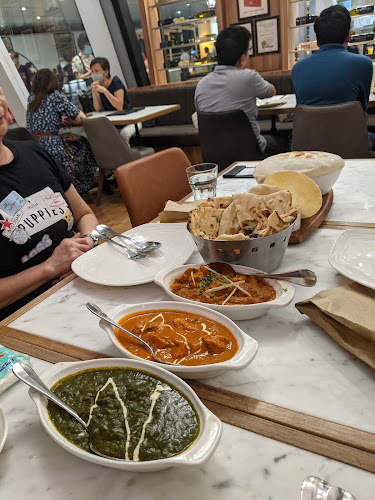 Opinii despre Zaffron Kitchen Star Vista în Singapore - Hospitality and gastronomy