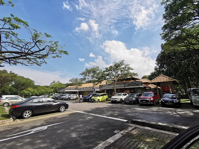 71 W Coast Hwy, Singapore 126844