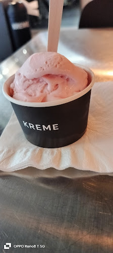 Kreme Cafe - Singapore