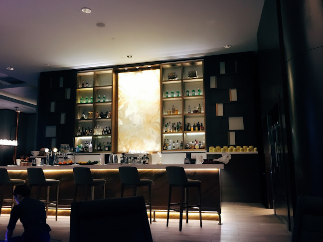 Crossroads Bar - Hospitality and gastronomy