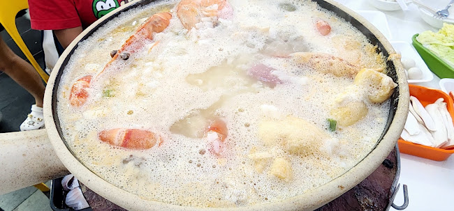 Shun De Seafood Porridge Claypot - Hospitality and gastronomy