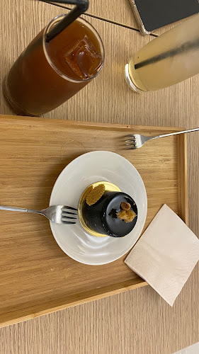 Opinii despre LUNA în Singapore - Hospitality and gastronomy