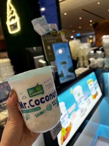 Opinii despre Mr. Coconut @ Parkway Parade în Singapore - Hospitality and gastronomy