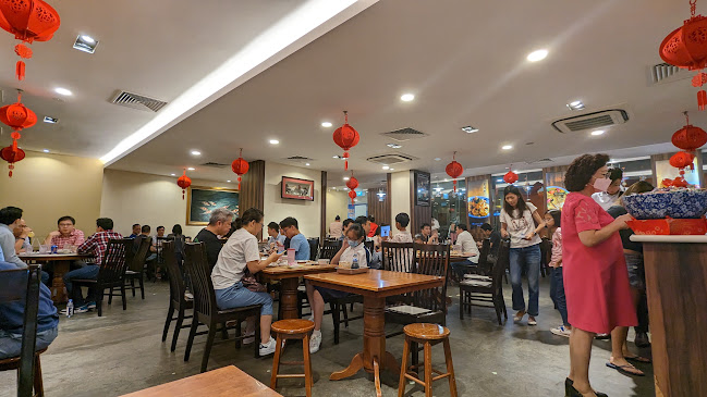 Wee Nam Kee Hainanese Chicken Rice Restaurant