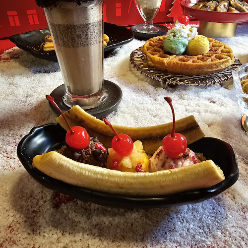 Opinii despre Swensen's @ Plaza Singapura în Singapore - Hospitality and gastronomy