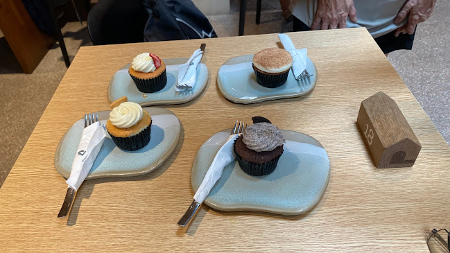 199 E Coast Rd, Singapore 428902