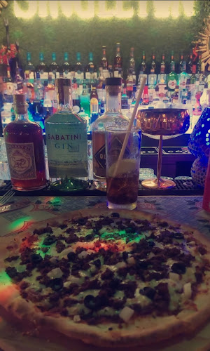 Cheeers Bistro & Bar - Hospitality and gastronomy