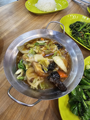 Chef Wok 忠记 @ Aljunied - Hospitality and gastronomy