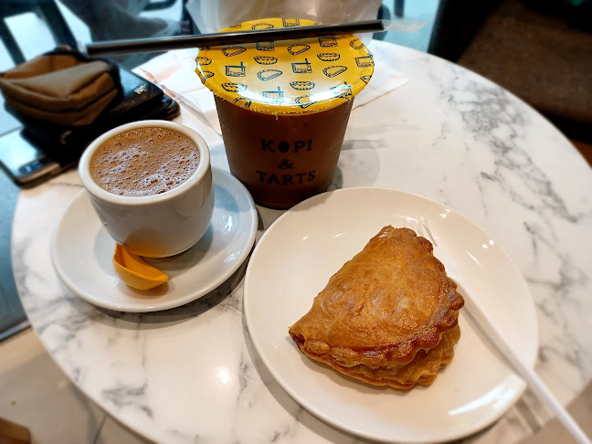 Comentarii opinii despre Kopi & Tarts Upp Serangoon Rd