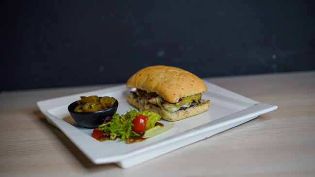 Opinii despre Casuarina Bistro - Best Mexican restaurant în Singapore - Hospitality and gastronomy