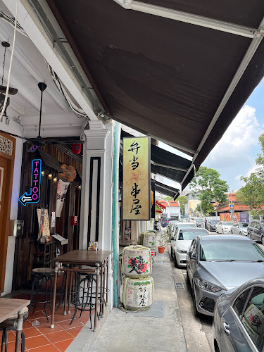 Comentarii opinii despre Box n Sticks @ Kandahar