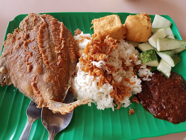 Mayflower Market & Food Centre