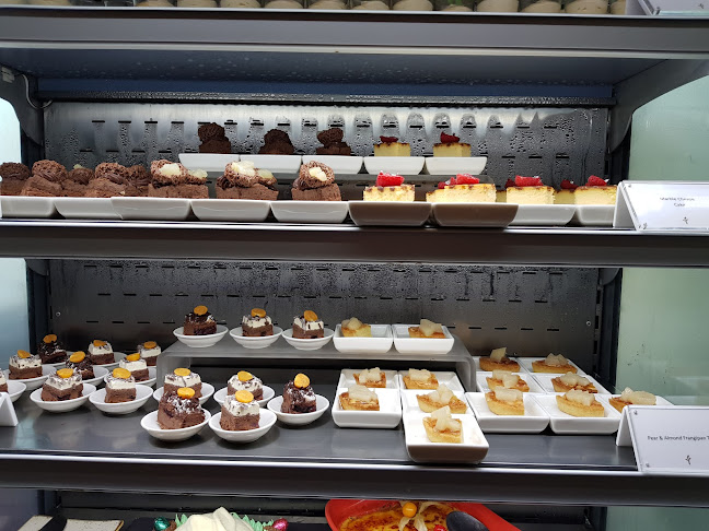 Comentarii opinii despre Escape Restaurant @ One Farrer Hotel