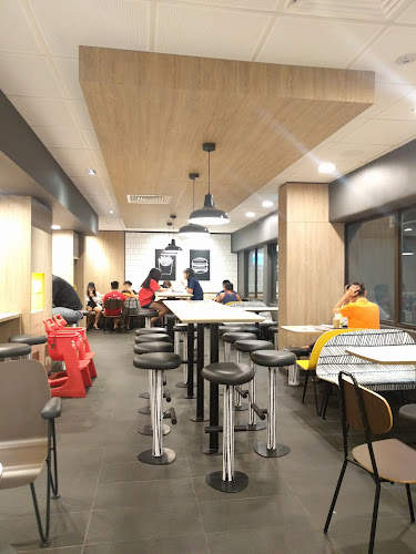 McDonald's Hougang Street 21 - Hospitality and gastronomy