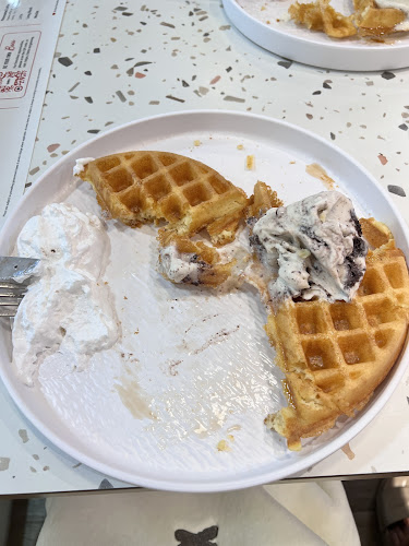 Opinii despre Geláre @ White Sands în Singapore - Hospitality and gastronomy