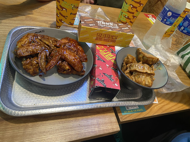 JINJJA Chicken - Hospitality and gastronomy