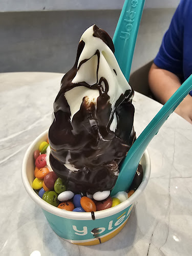 Yolé (Waterway Point) - Singapore