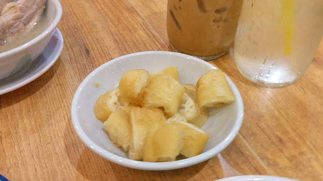 Comentarii opinii despre KOON Bak Kut Teh 坤肉骨茶