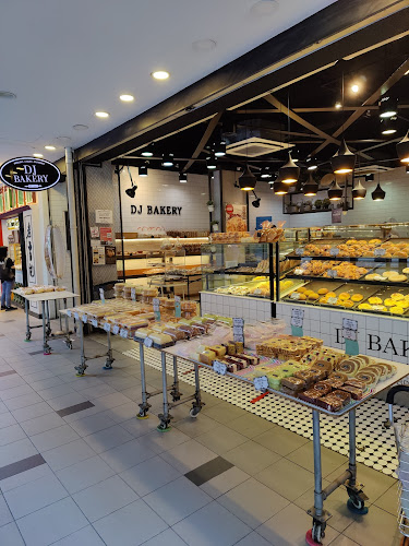 DJ Bakery - Singapore