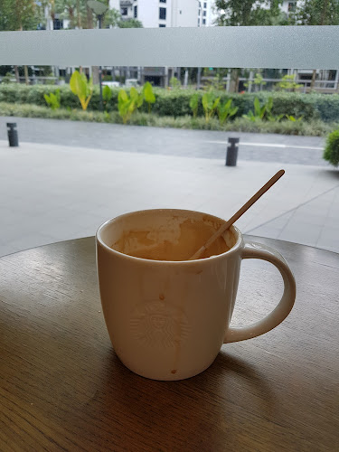 Starbucks HillV2 - Hospitality and gastronomy