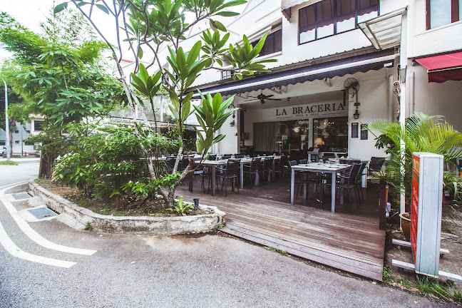 Opinii despre La Braceria Pizza & Grill în Singapore - Hospitality and gastronomy