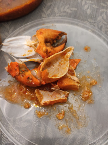 Crab Delivery Singapore by 8 Crabs - Hospitality and gastronomy