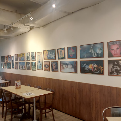 Buddy Hoagies Steak & Grill Restaurant (Bukit Timah) - Singapore