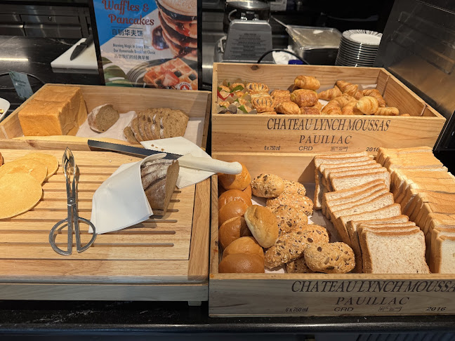 270 Orchard Rd, Singapore 238857