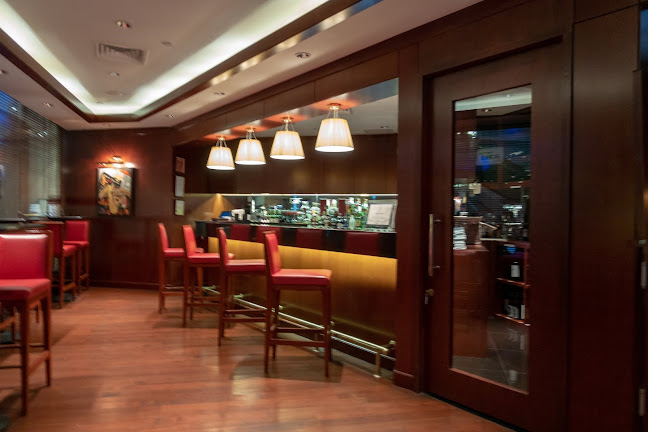 Opinii despre Ruth's Chris Steak House în Singapore - Hospitality and gastronomy