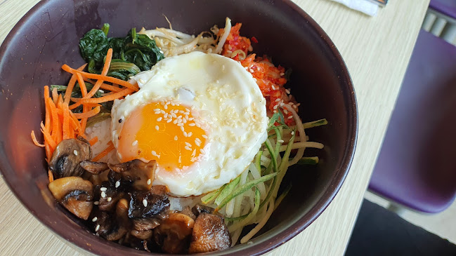 Comentarii opinii despre Komyuniti Bar & Restaurant