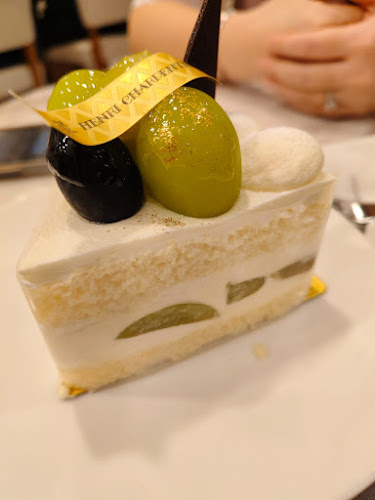 181 Orchard Rd, #01-18, Singapore 238896