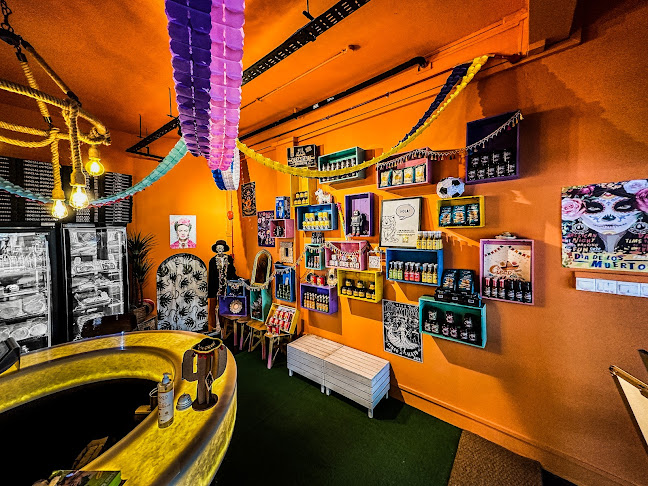 89 E Coast Rd, Singapore 428790