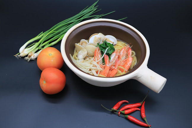 Comentarii opinii despre Poolside Café