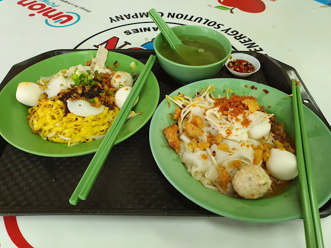 Ah Hee Teochew Fishball Noodles - Singapore