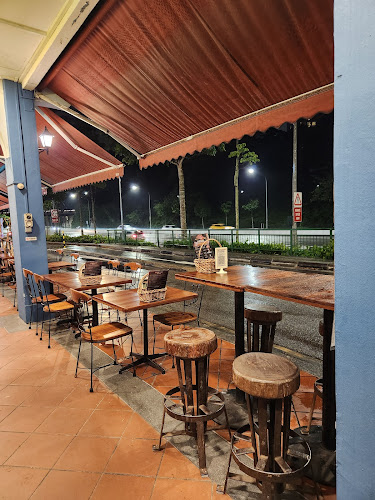 BLooiE's Roadhouse - Hospitality and gastronomy