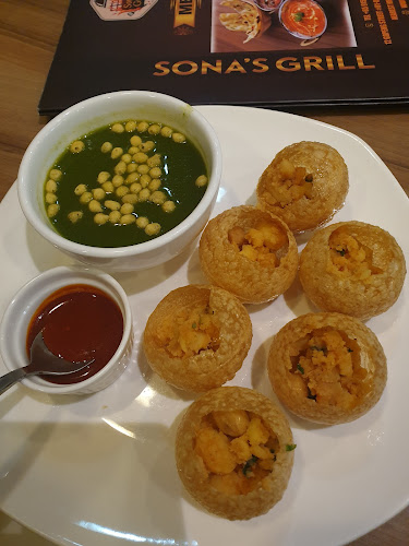 12 Gopeng St, #01- 82/83 Icon Village, Singapore 078877