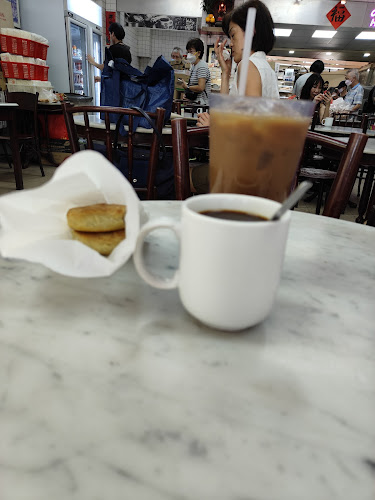 Loong Fatt Tau Sar Piah - Hospitality and gastronomy