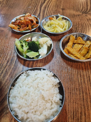 106 Clementi Street 12, #01-58/60, Singapore 120106