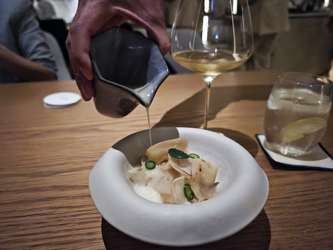 Opinii despre Restaurant Born în Singapore - Hospitality and gastronomy