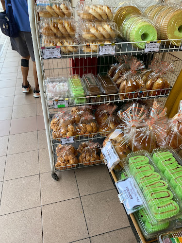 Roti Da Ren ( DJ Bakery ) - Hospitality and gastronomy