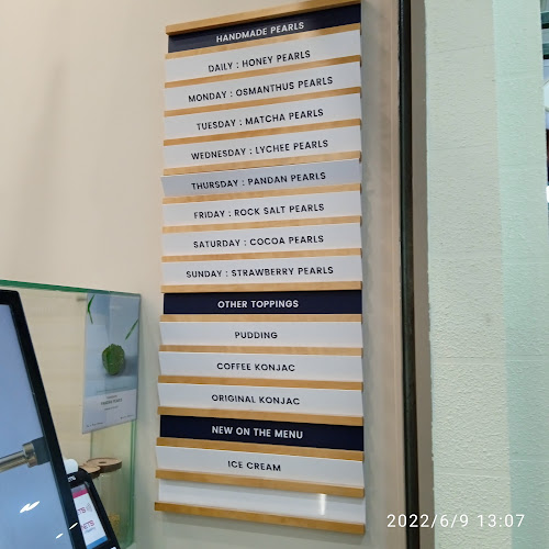 Hollin Singapore Punggol Plaza - Hospitality and gastronomy