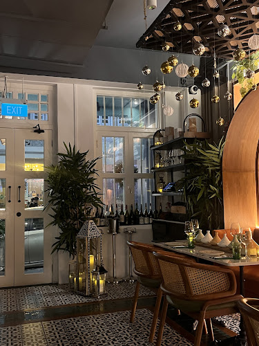 Opinii despre Naema - Moroccan & Mediterranean Cuisine în Singapore - Hospitality and gastronomy